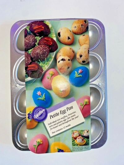 Small eggs shaped cake pan