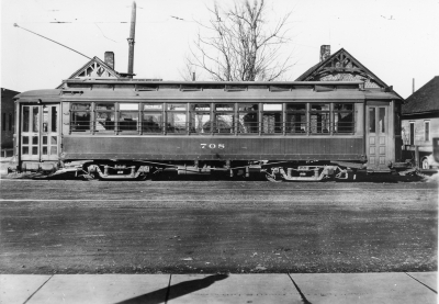 Photo of the side of a street car from 1916 to 1918