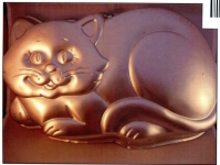 curled up cat shaped cake pan