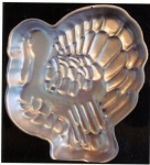 cake pan in the shape of a turkey