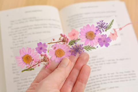 Flower Based Bookmark